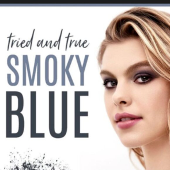 Mary Kay Navy Blue Eyeshadow - Picture 5 of 7